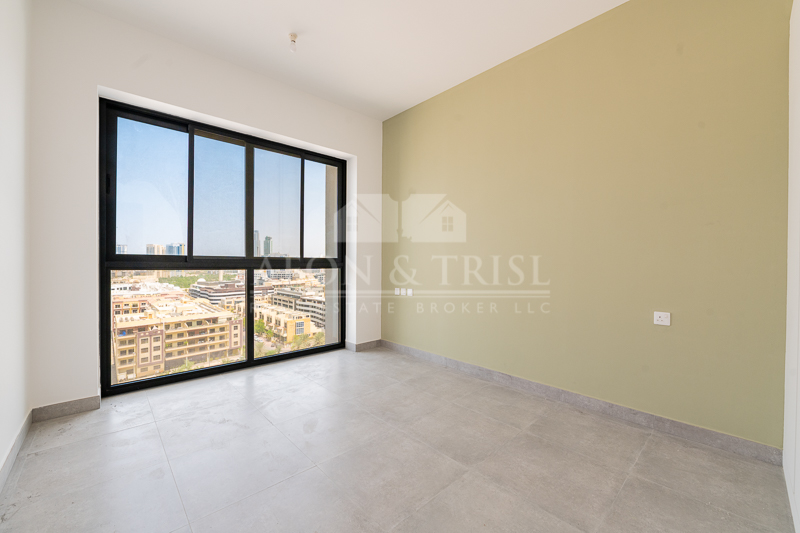Luxurious 1 Bed | Plus Study located in JVC-pic_1